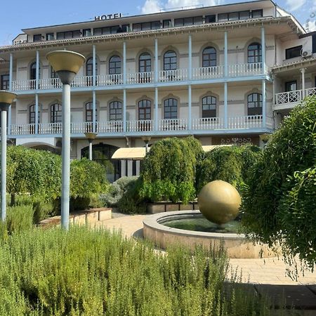 Hotel Beka Palace Tbilisi Luaran gambar