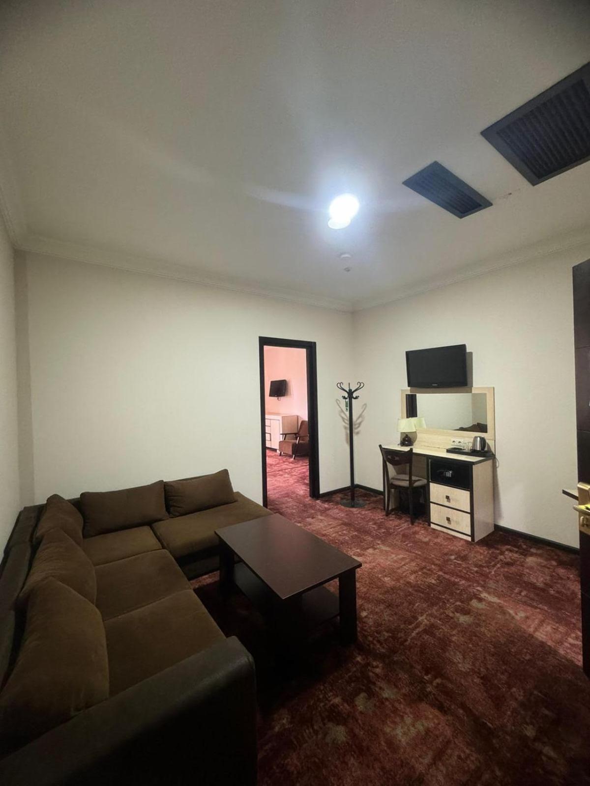 Hotel Beka Palace Tbilisi Luaran gambar